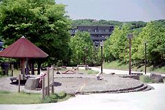 柳沢の池公園−石の広場